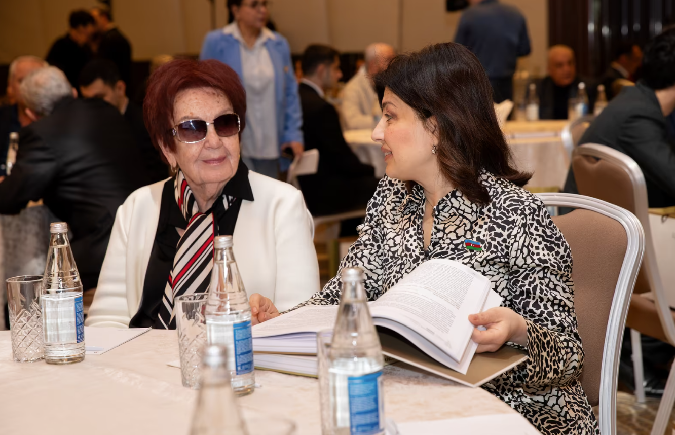 bp və TLM Azərbaycan kino ensiklopediyasını təqdim etdi (FOTO)